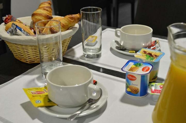 Room service hôtel avec petit-déjeuner Maisons-Alfort